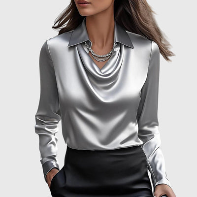 Sylvie | Blouse avec un éclat luxueux et un col plissé