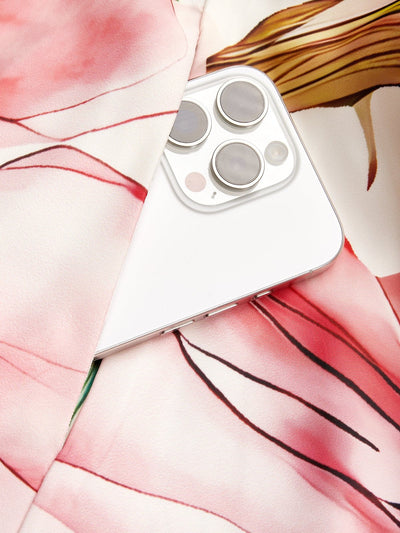 Robe longue trapèze sans manches en satin