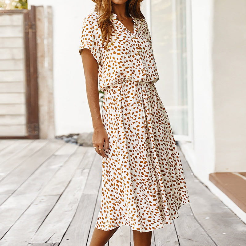 Emelia robe à col en V avec des pois