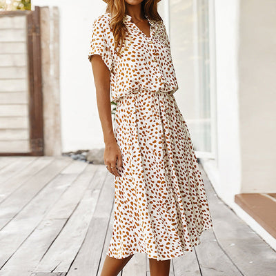 Emelia robe à col en V avec des pois