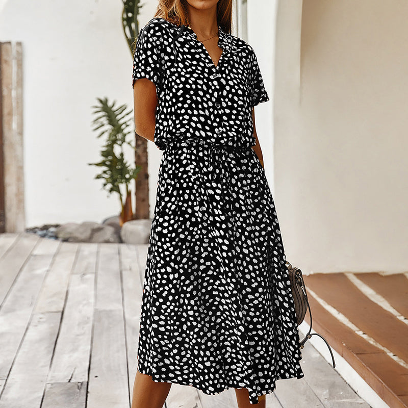 Emelia robe à col en V avec des pois
