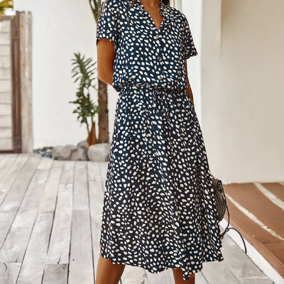 Emelia robe à col en V avec des pois