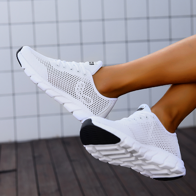 Slip-On-Wanderschuhe, rutschfeste Laufschuhe, atmungsaktive, leichte Turnschuhe