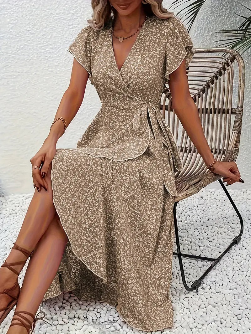 Robe mi-longue élégante à motifs floraux