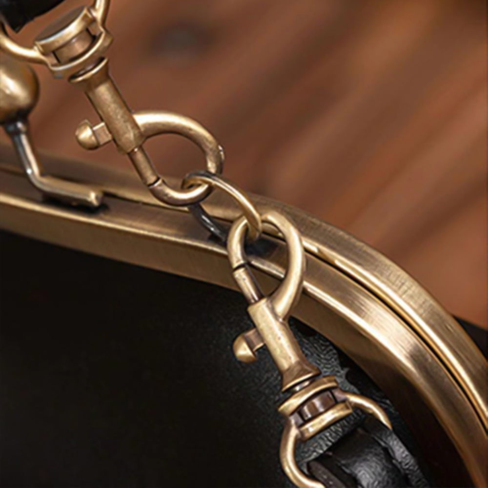 Sac Vintage à Fermeture à Baisers - L'Essentiel Rétro Chic de Clara (ACHETEZ 1 OBTENEZ 1 GRATUIT)