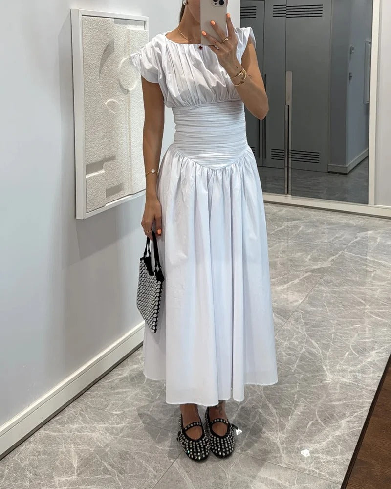 Robe plissée et amincissante