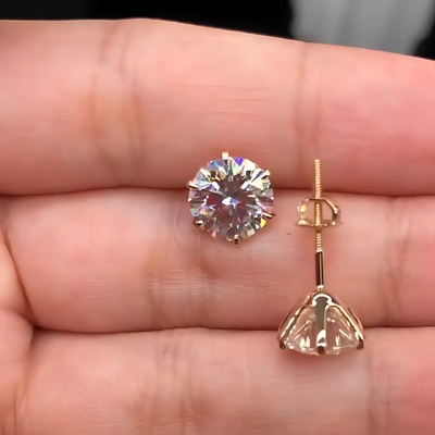 Sofia™ | Boucles d’oreilles avec grand zircon et finition dorée 18K