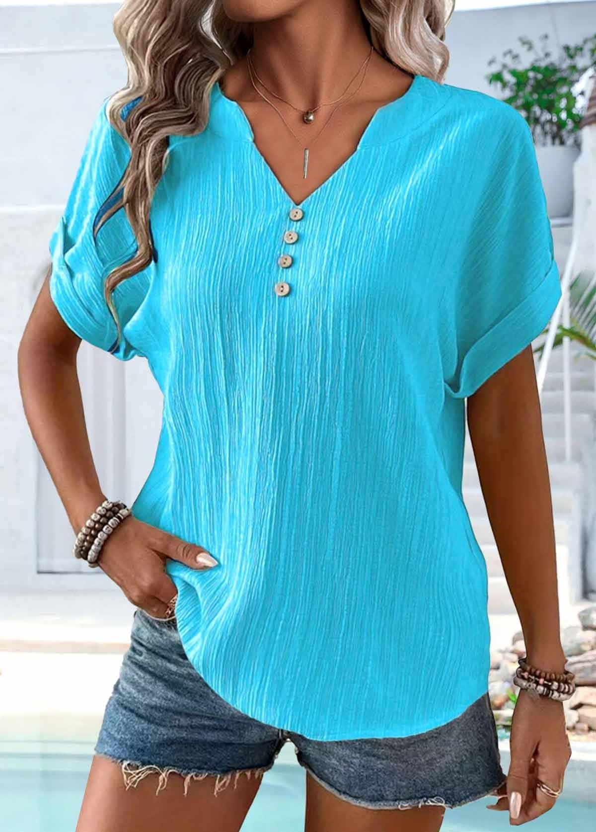 T-shirt à manches courtes et col fendu