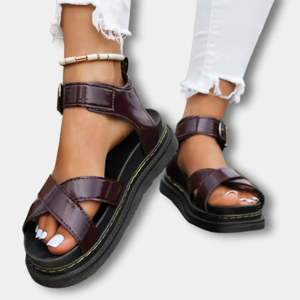 Sandales à semelle épaisse et brides croisées pour Femme – Keziahh