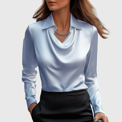 Sylvie | Blouse avec un éclat luxueux et un col plissé
