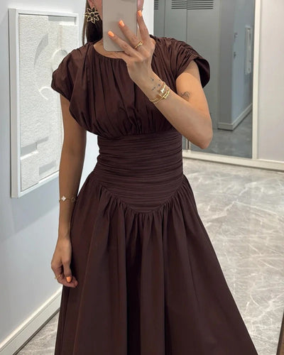 Robe plissée et amincissante