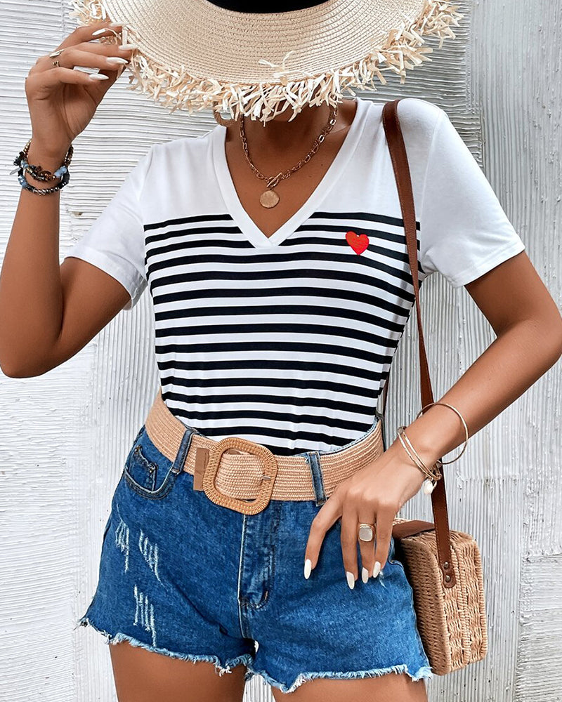 T-Shirt Col V Rayé Polyvalent