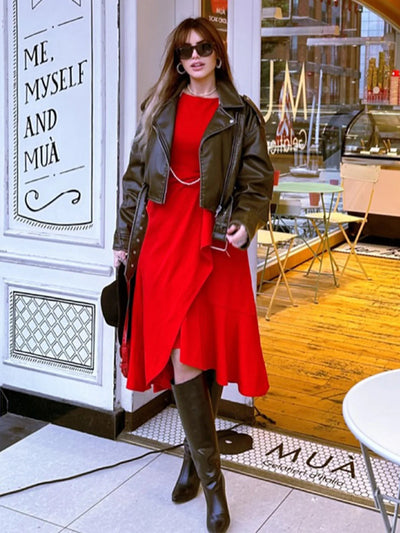 Robe sans manches avec taille torsadée