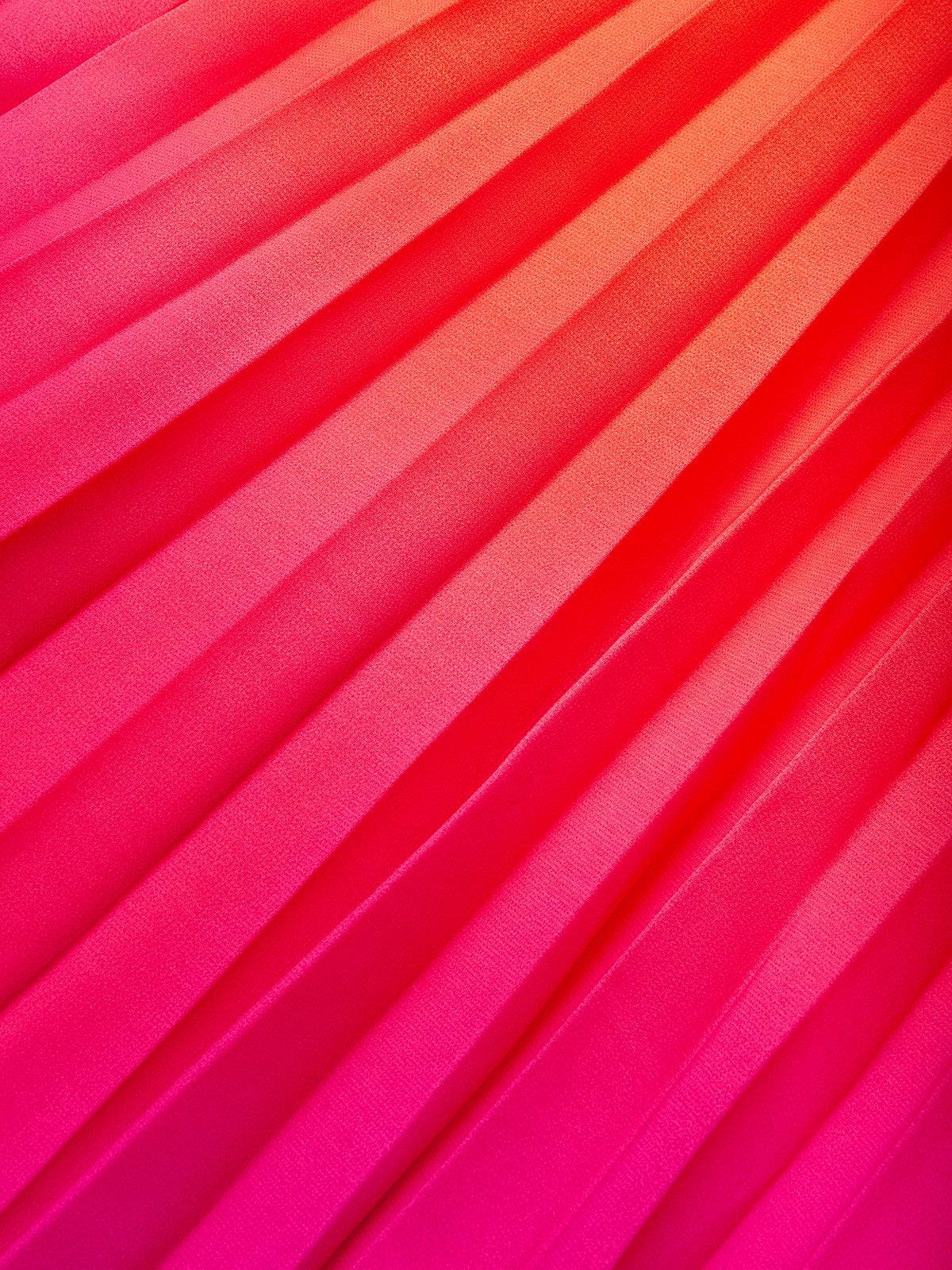 Robe mi-longue classique plissée sans manches