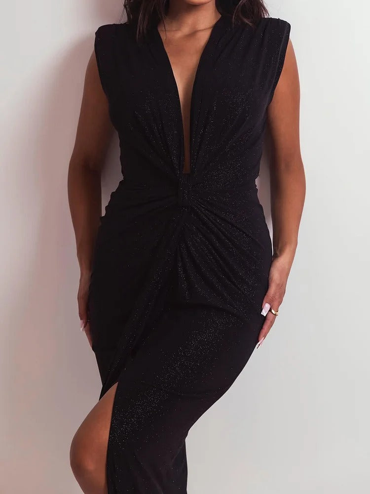 Robe longue plissée à décolleté en V