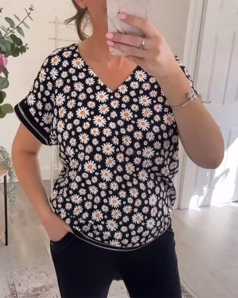 T-Shirt Col En V Avec Imprimé Marguerite