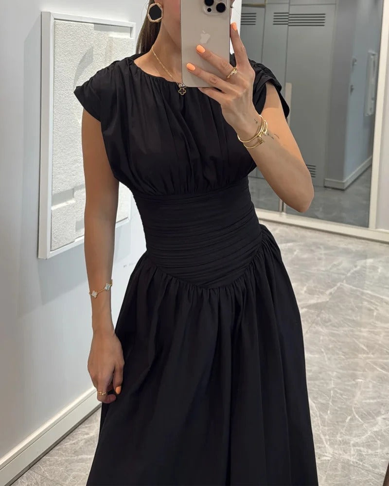 Robe plissée et amincissante