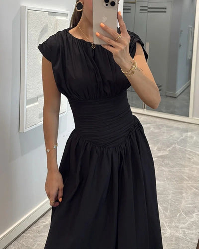 Robe plissée et amincissante