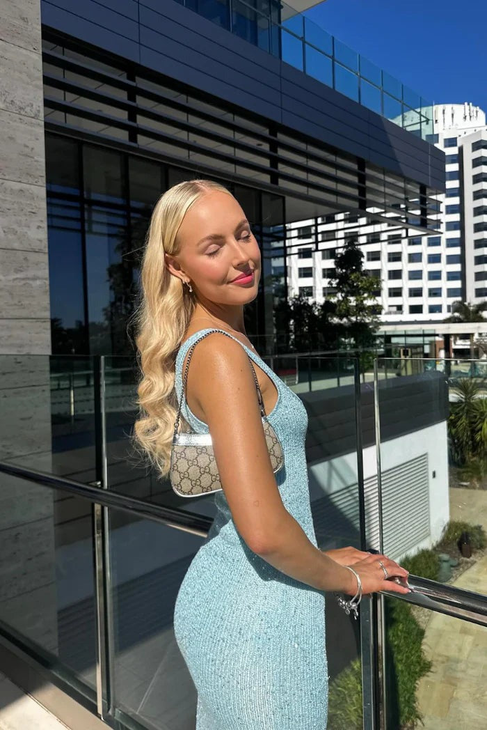 Robe longue sans manches