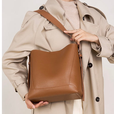 Sac à bandoulière et à l'épaule en cuir véritable grand modèle à sez pour homme