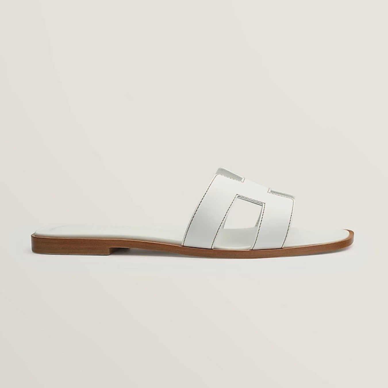 Edmonton Essence™ | Elegant Sandals