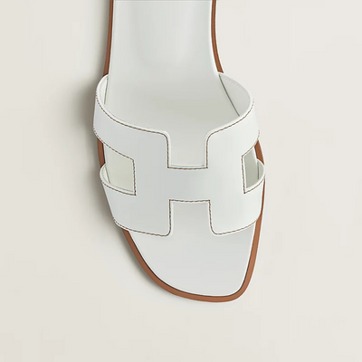 Edmonton Essence™ | Elegant Sandals