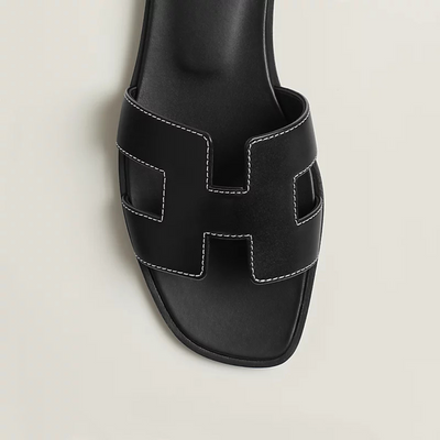 Edmonton Essence™ | Elegant Sandals