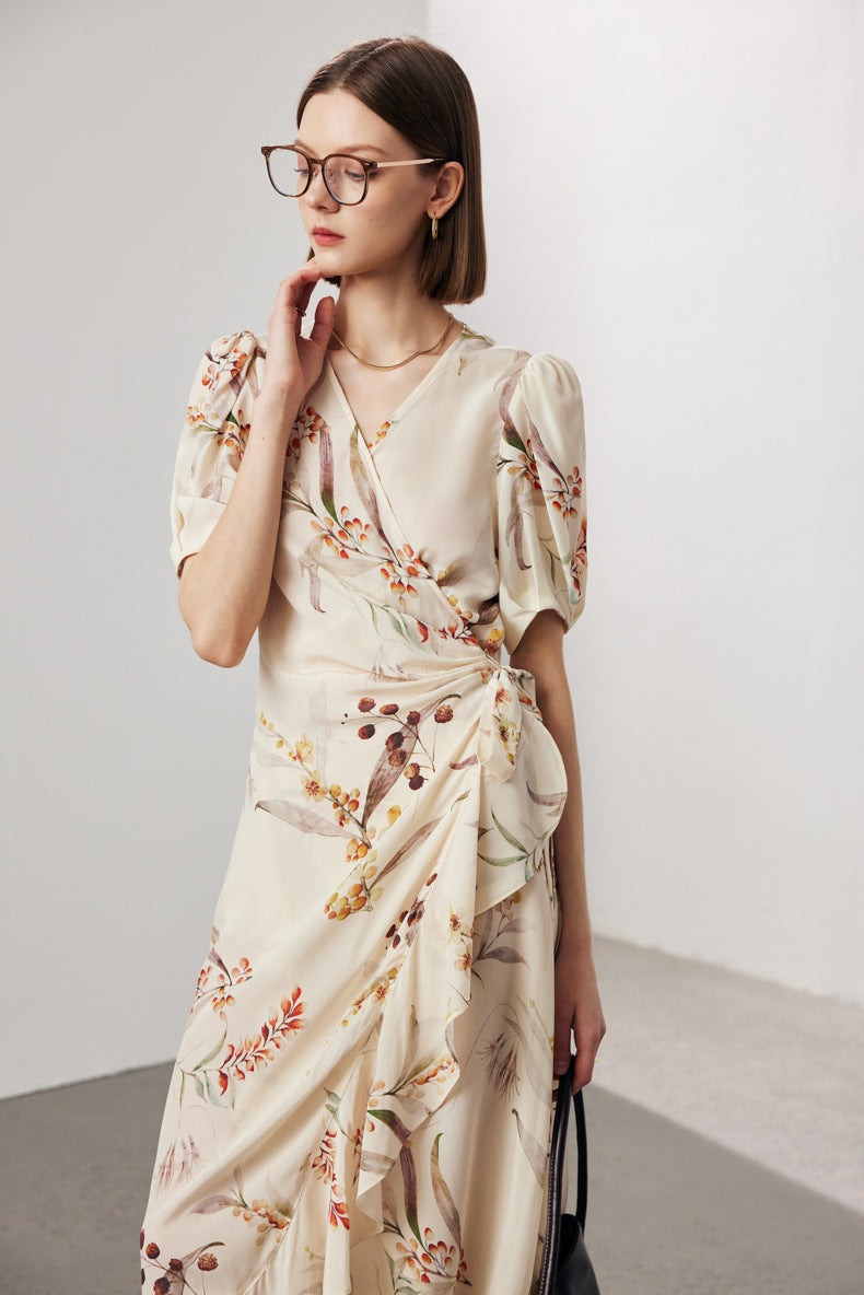 Robe portefeuille mi-longue en soie à fleurs