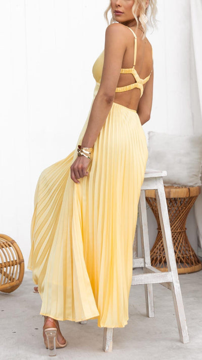 Aby - Robe maxi plissée jaune avec décolleté en V