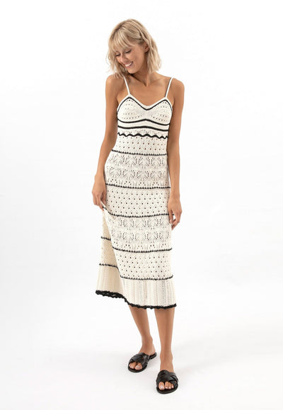 Robe mi-longue à œillets en crochet Paros