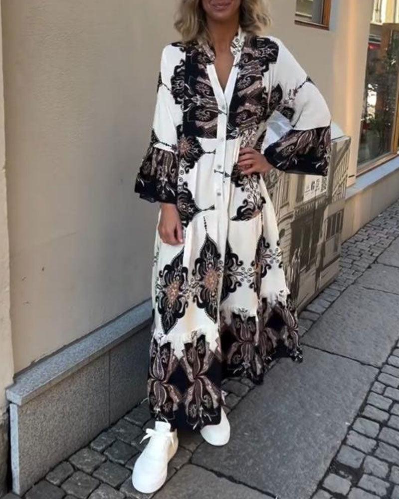 Robe Manche Trompette Col Monté Rétro